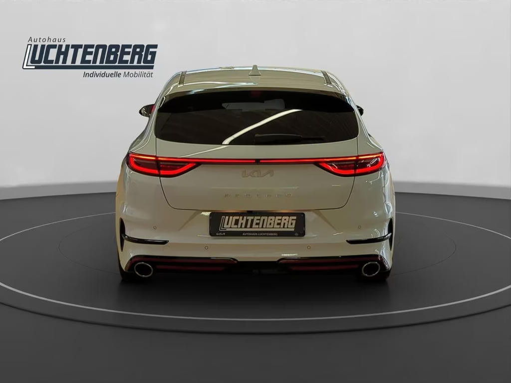 Kia ProCeed