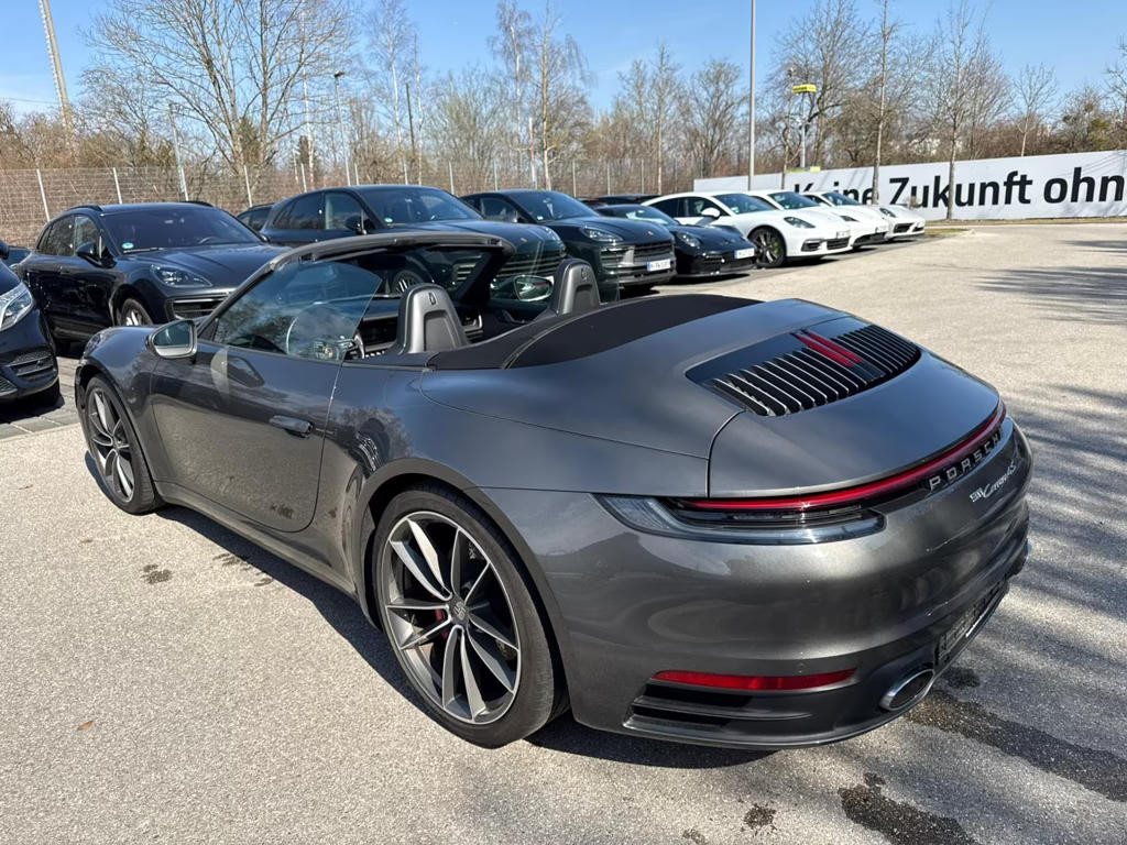 Porsche 911 2024 Benzine