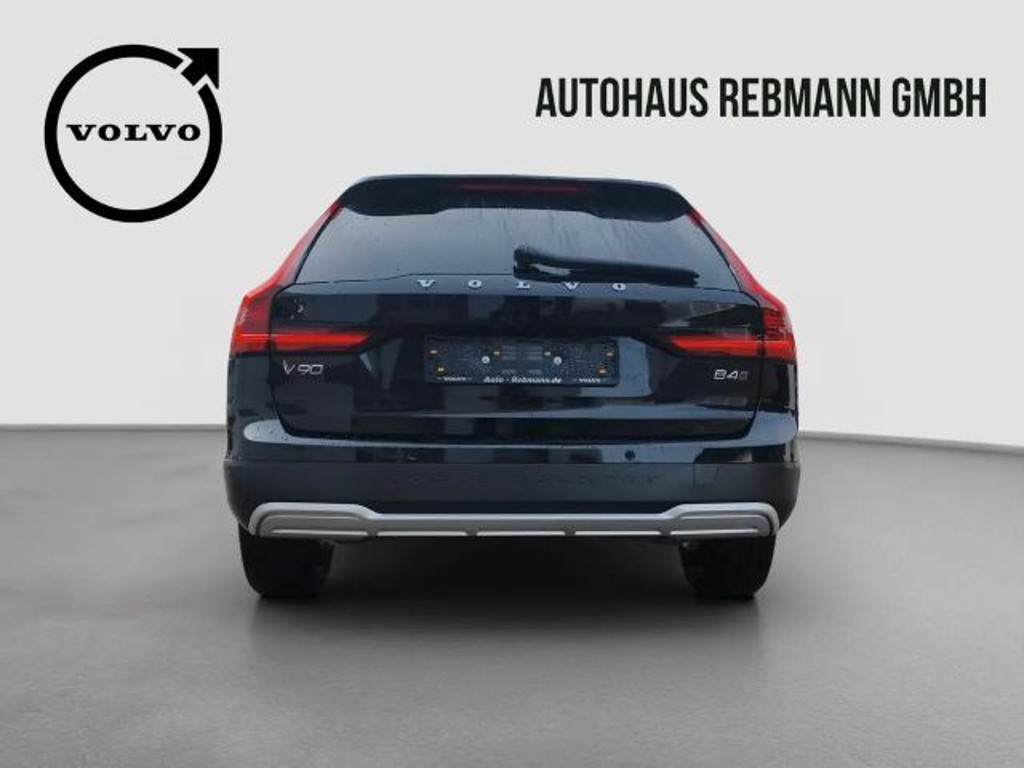 Volvo V90 Cross Country