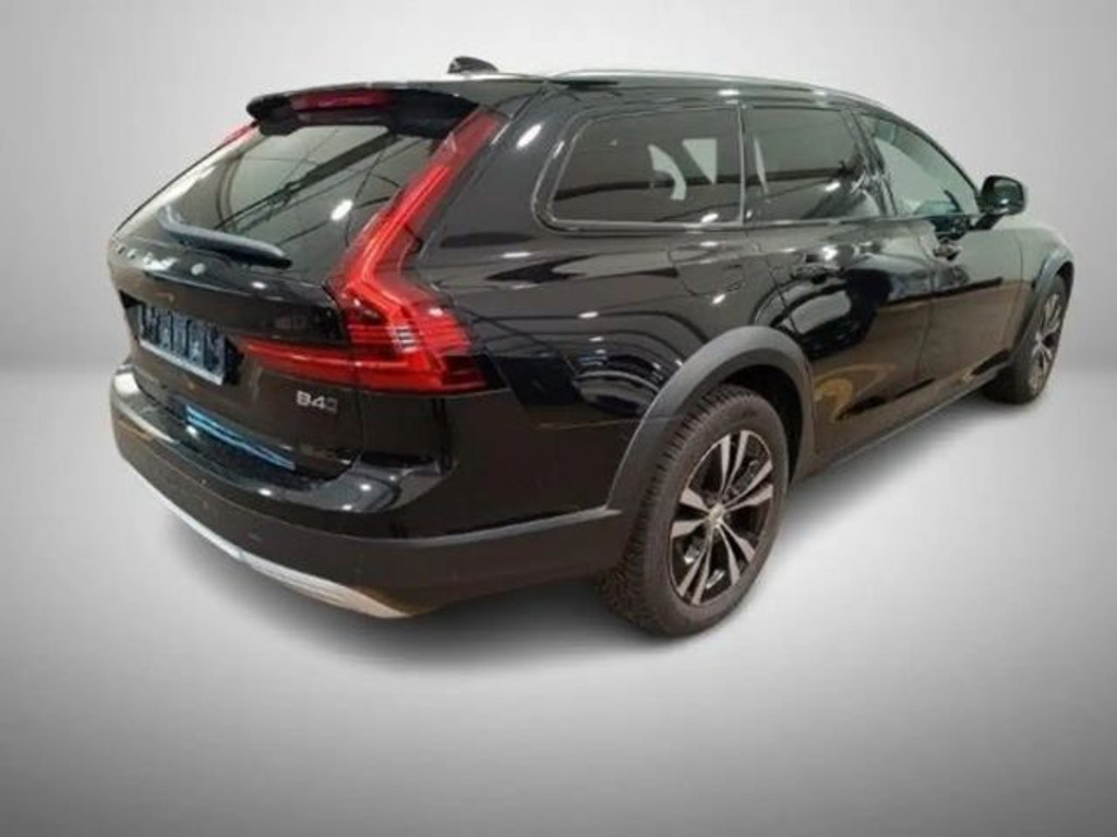 Volvo V90 Cross Country