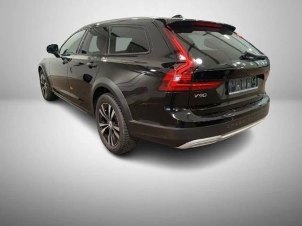 Volvo V90 Cross Country