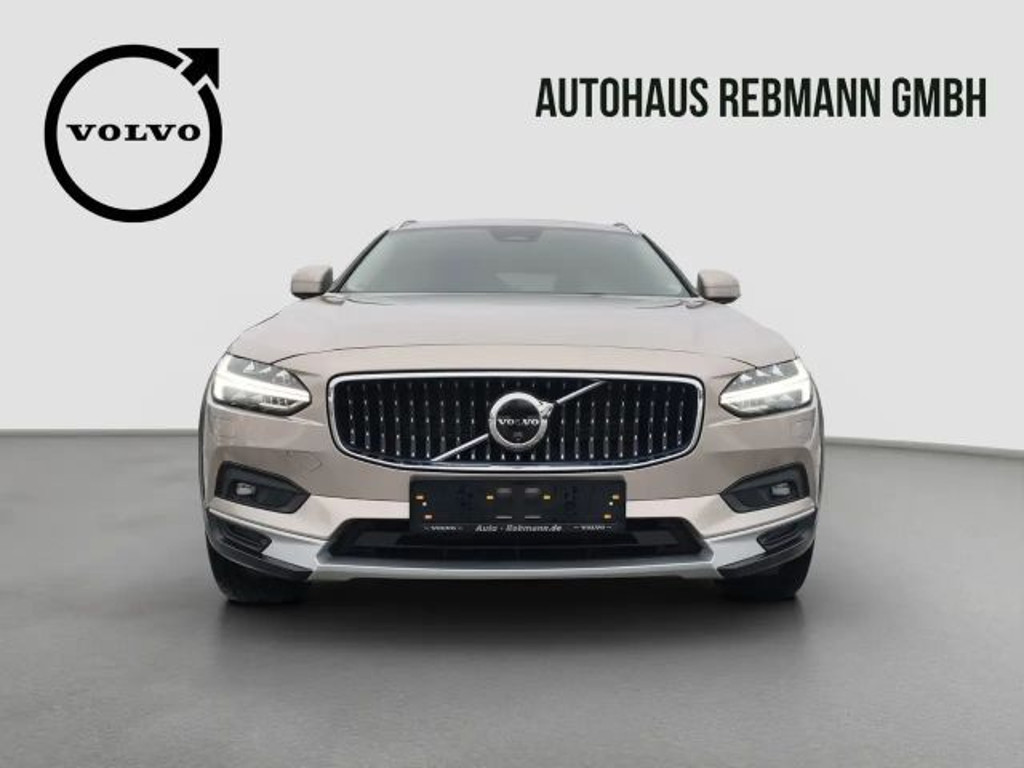 Volvo V90 Cross Country