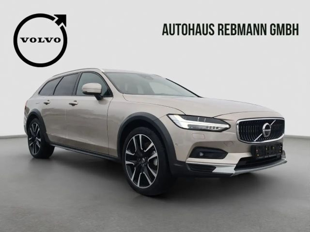 Volvo V90 Cross Country