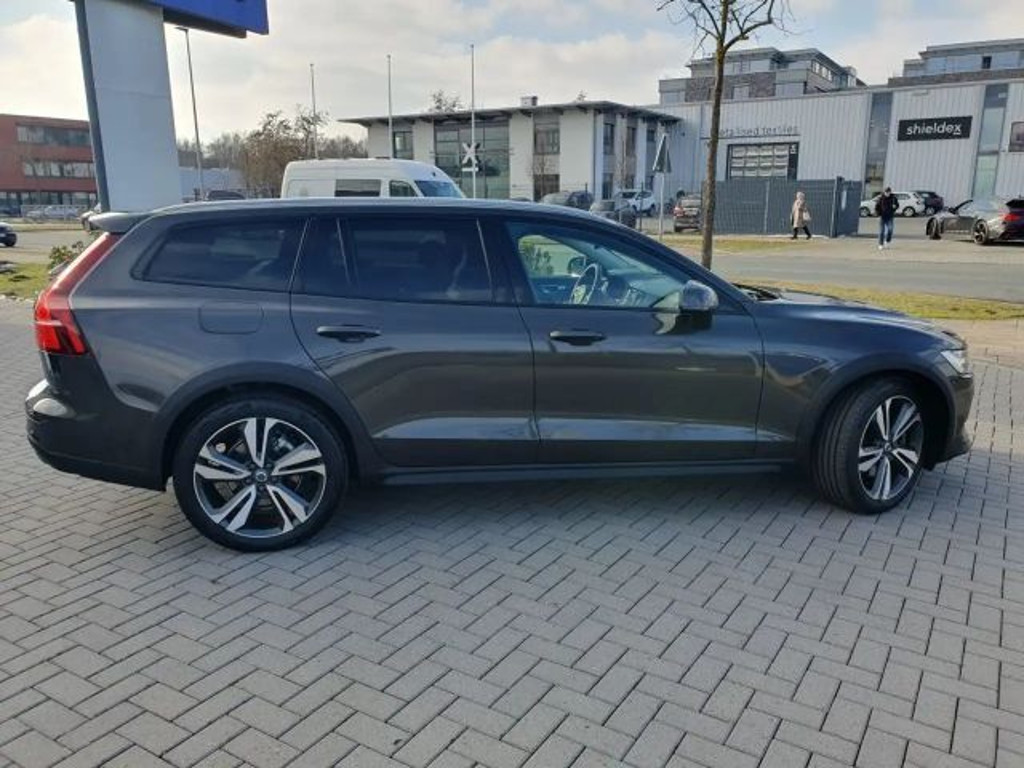 Volvo V60 Cross Country