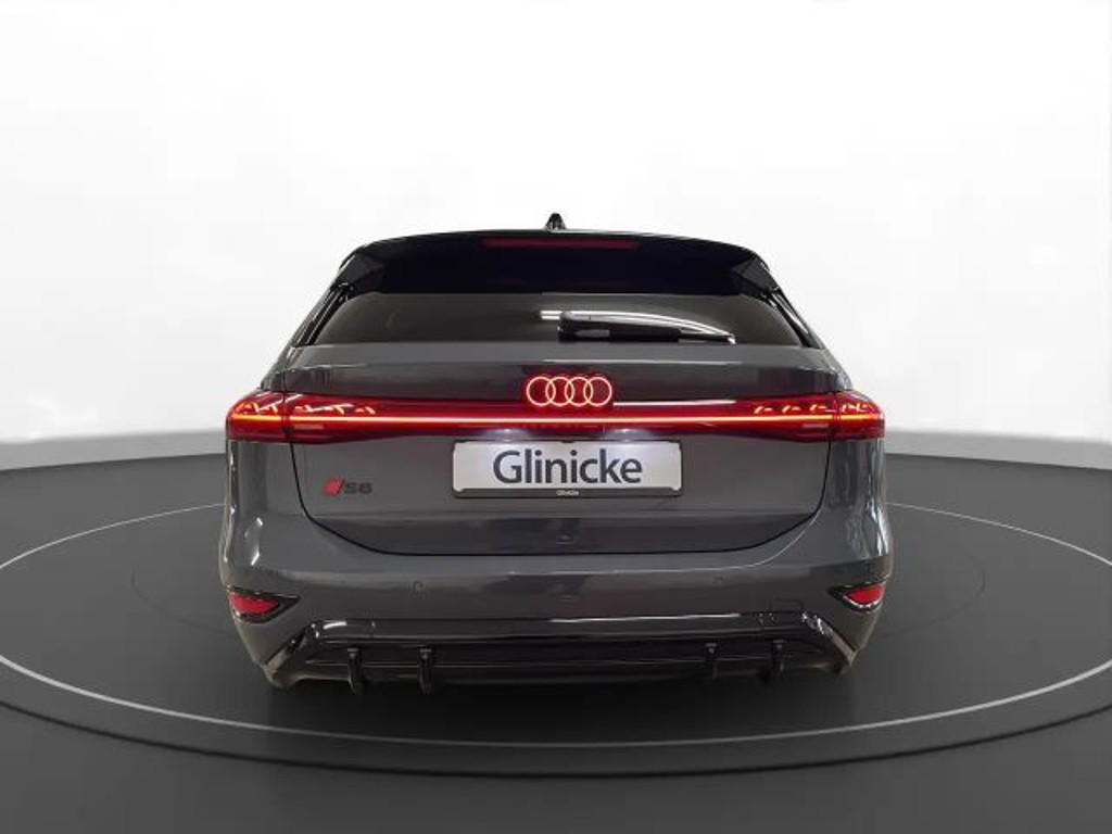 Audi S6 e-tron