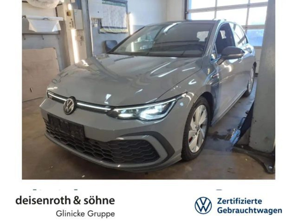 Volkswagen Golf 2022 Benzine