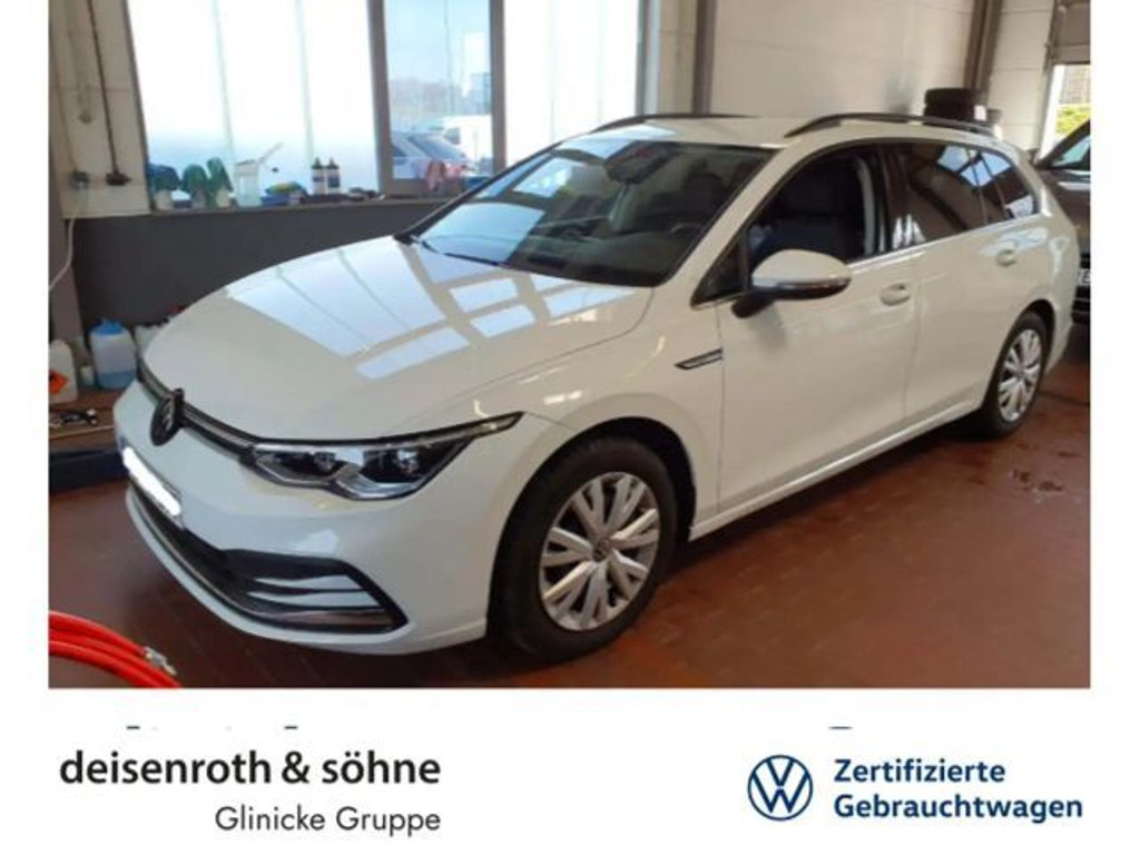 Volkswagen Golf 2023 Benzine