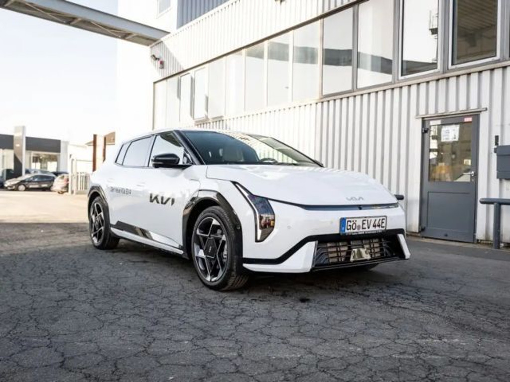Kia EV4
