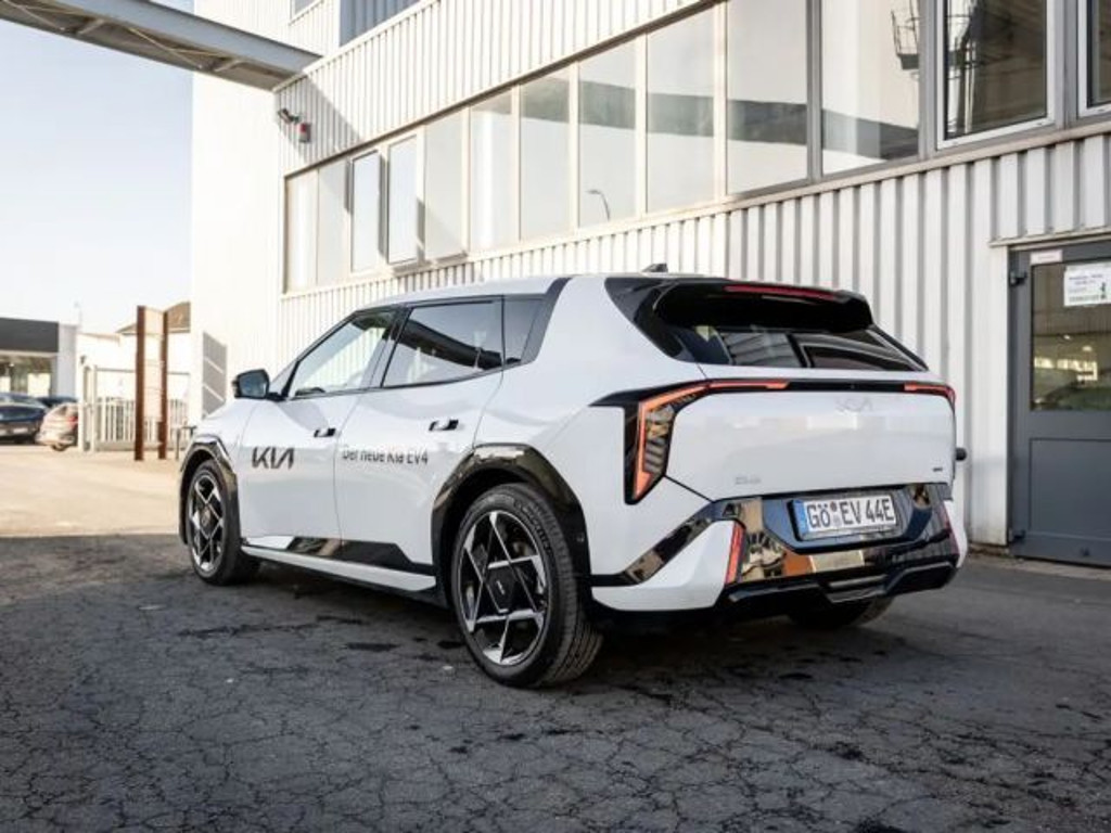 Kia EV4