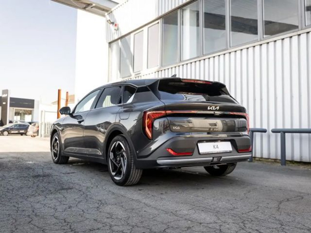 Kia K4