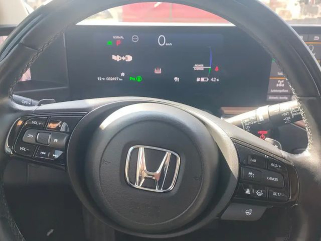 Honda e