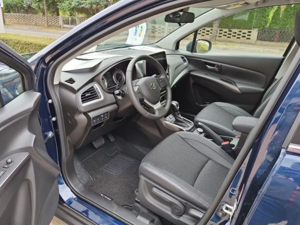 Suzuki S-Cross
