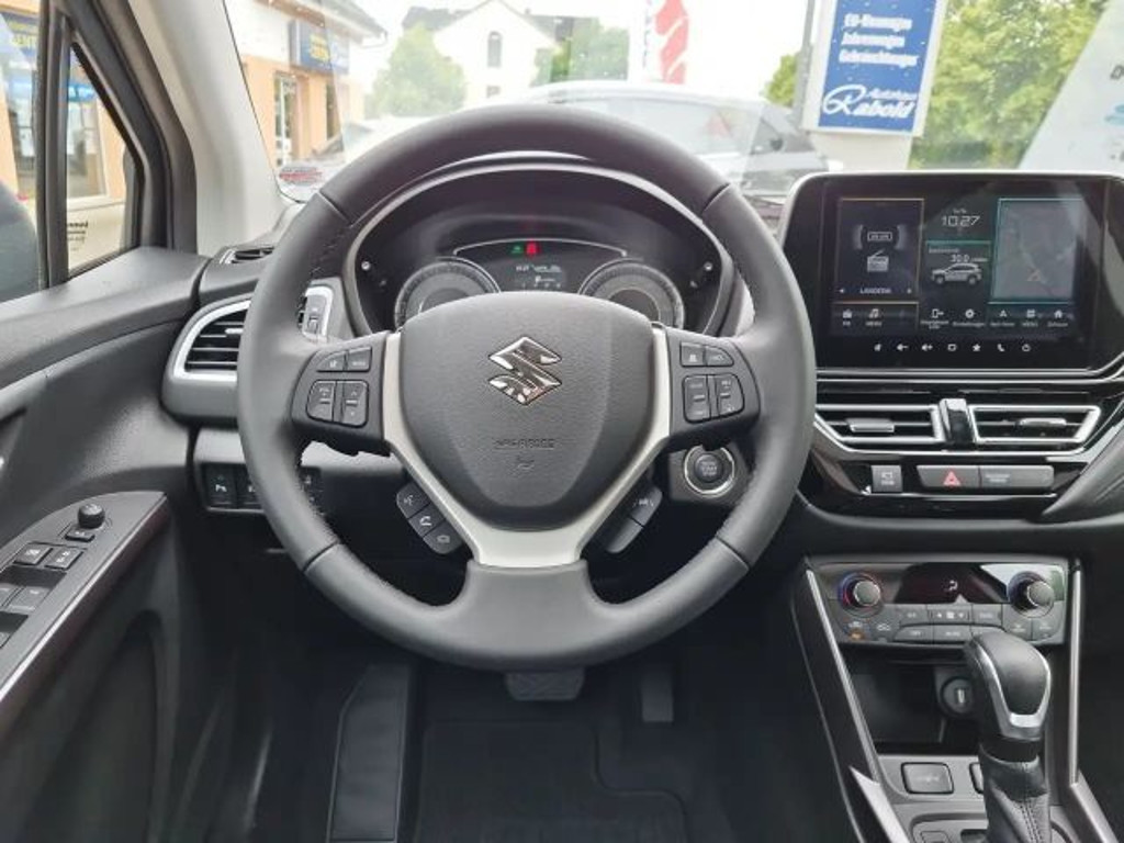 Suzuki S-Cross
