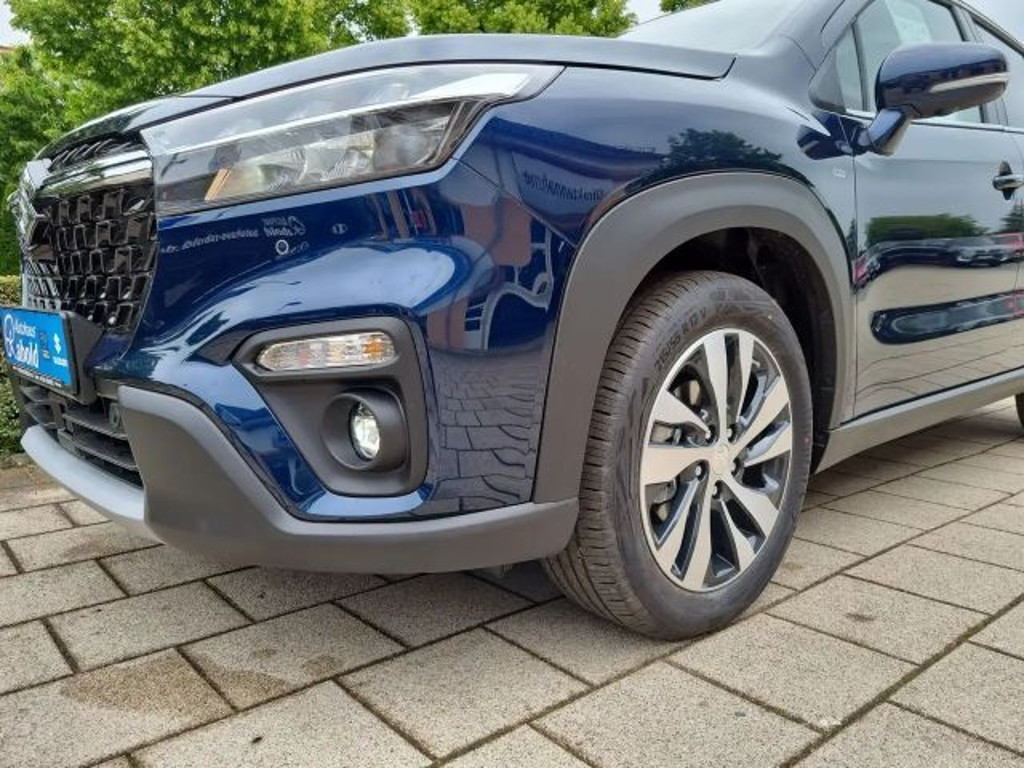 Suzuki S-Cross