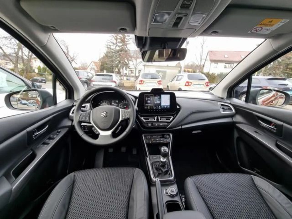 Suzuki S-Cross