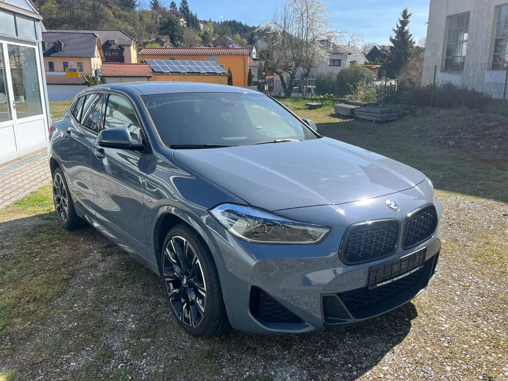 BMW X2