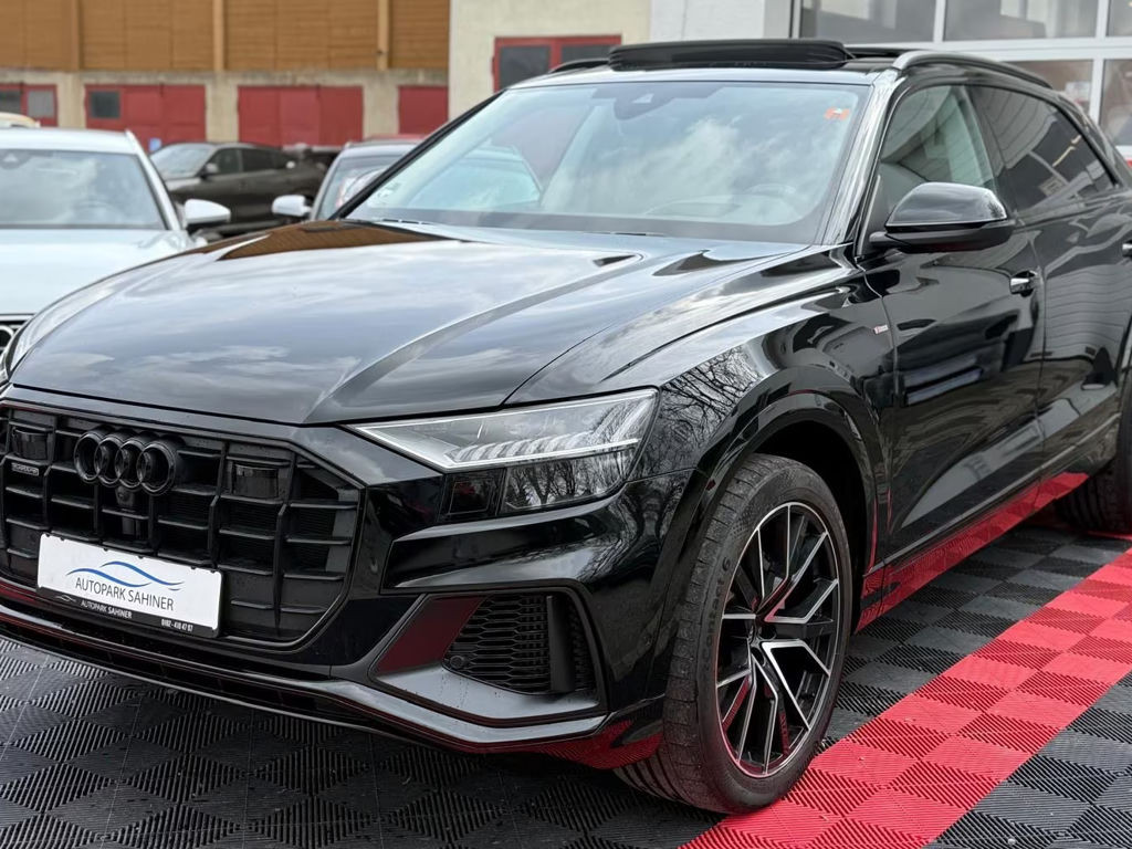 Audi Q8