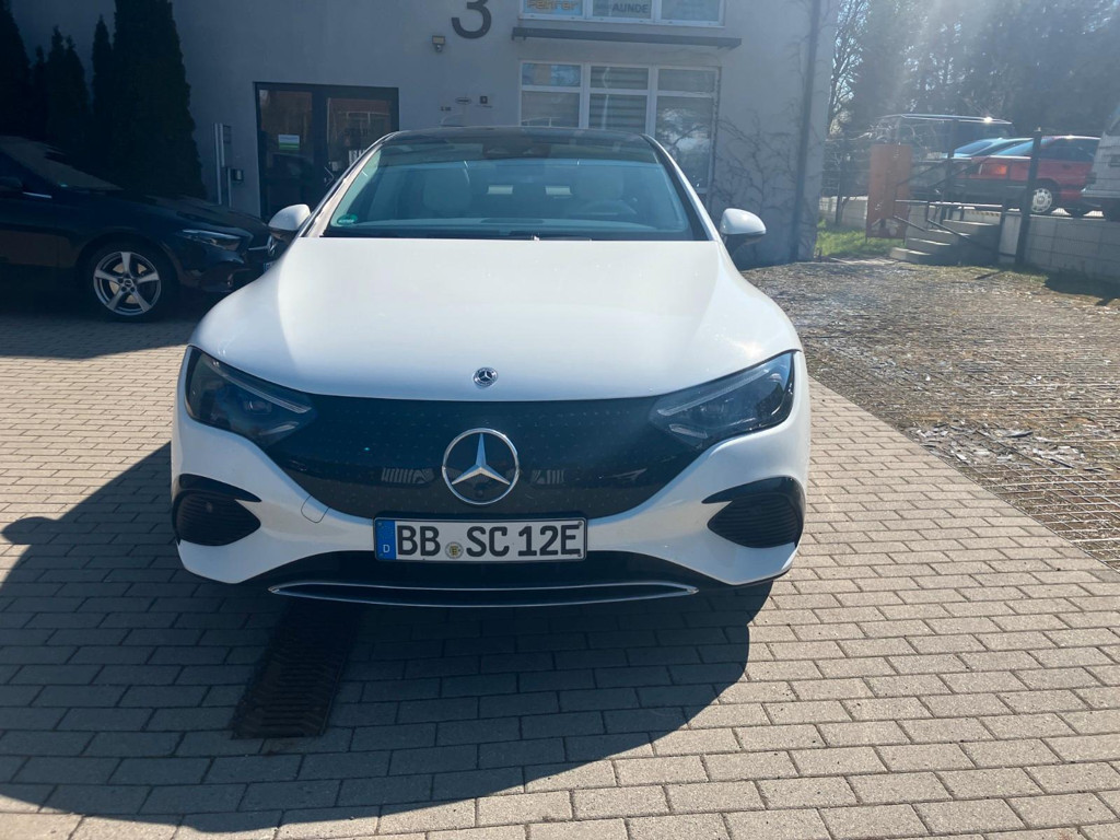 Mercedes-Benz EQE