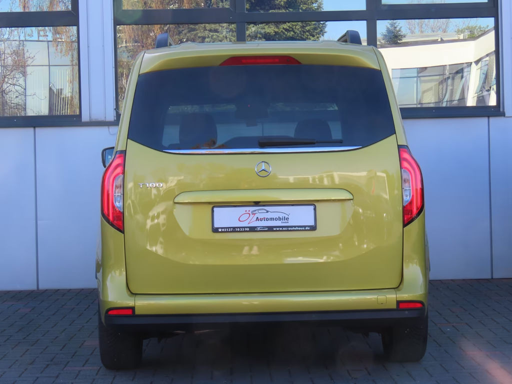 Mercedes-Benz T 180
