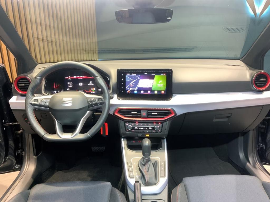Seat Arona