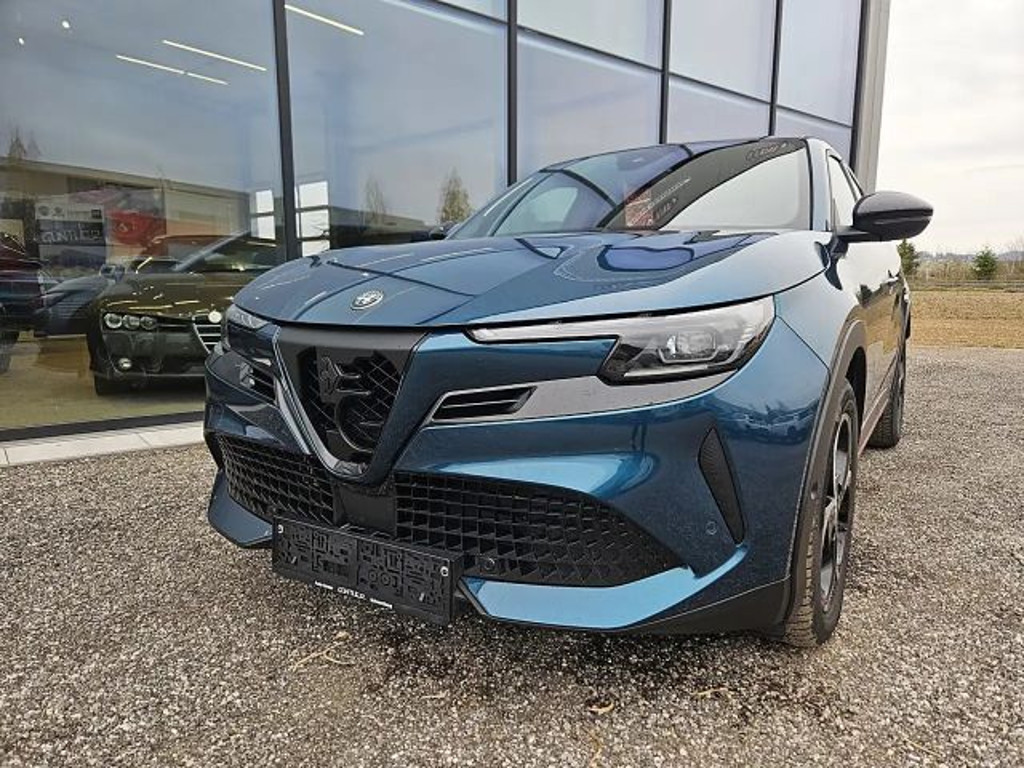 Alfa Romeo Junior 2025 Hybride Benzine