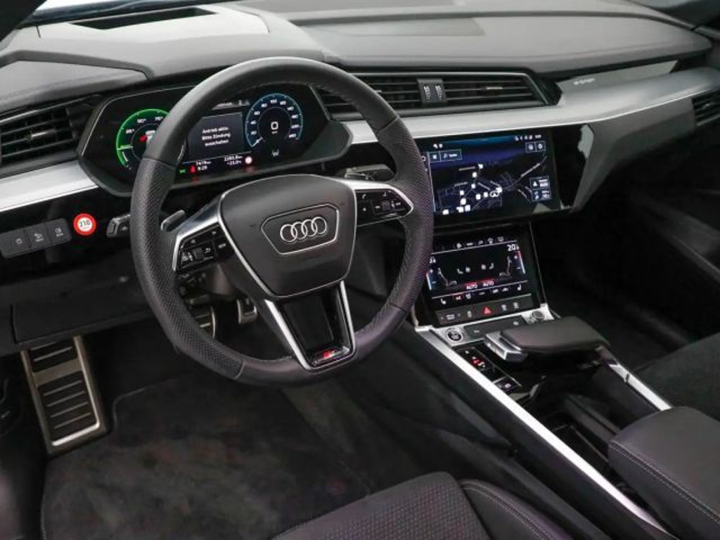 Audi Q8 e-tron