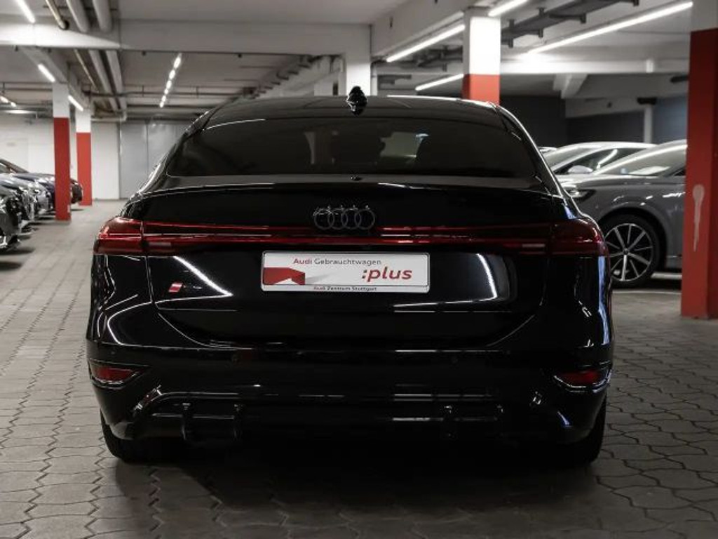 Audi S6 e-tron