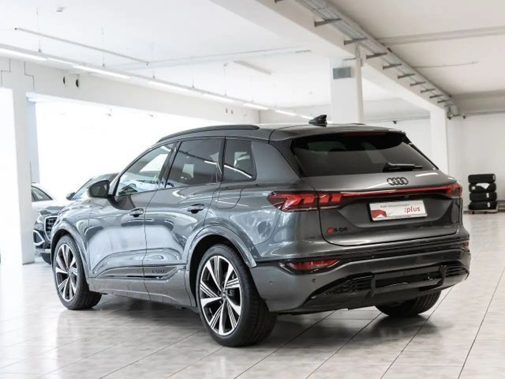 Audi SQ6 e-tron