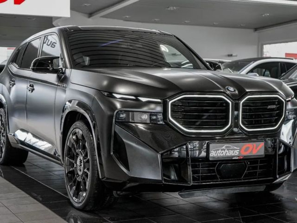 BMW XM