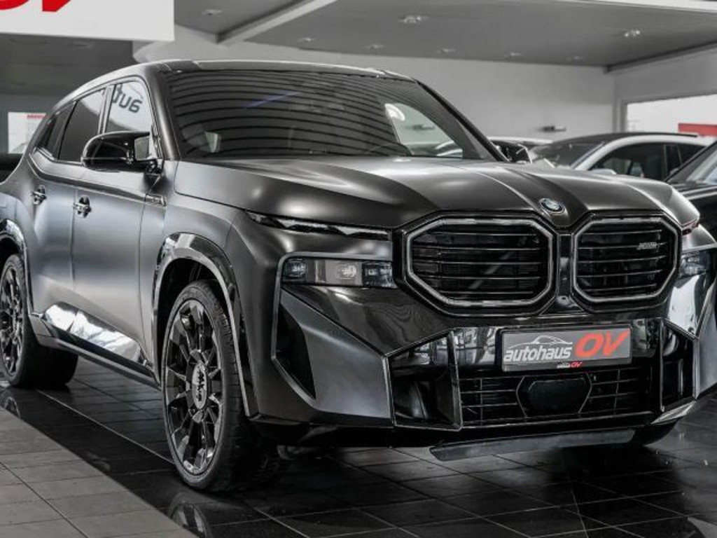 BMW XM