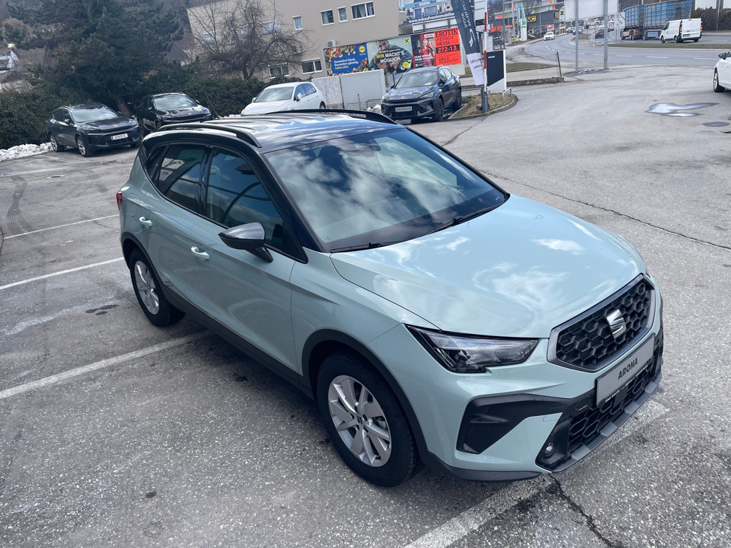 Seat Arona