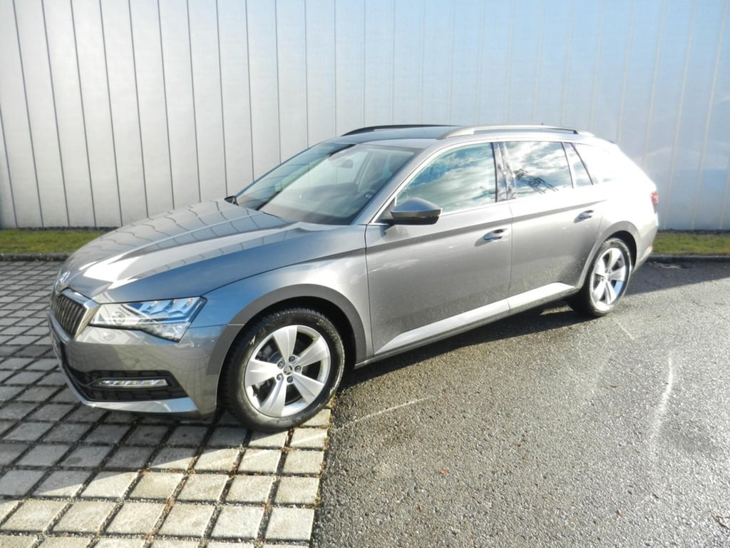 Skoda Superb 2022 Benzine