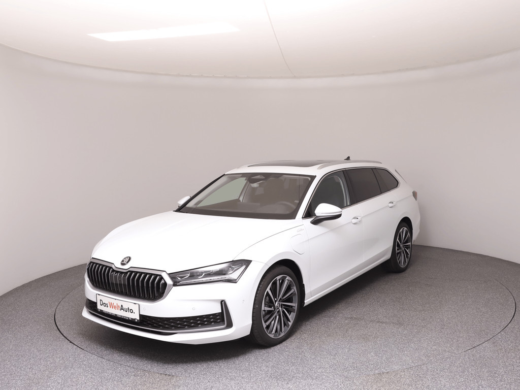 Skoda Superb 2025 Hybride Benzine