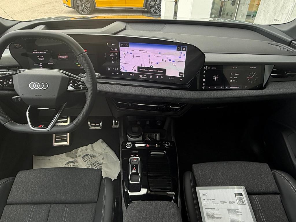 Audi Q6 e-tron
