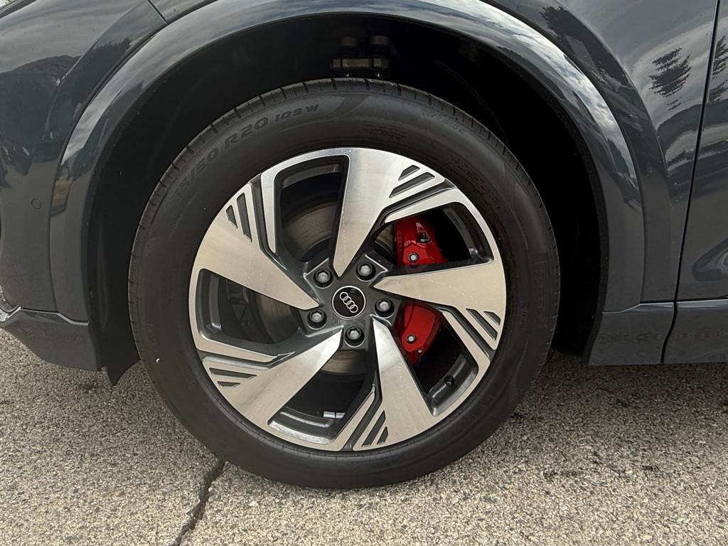 Audi Q6 e-tron