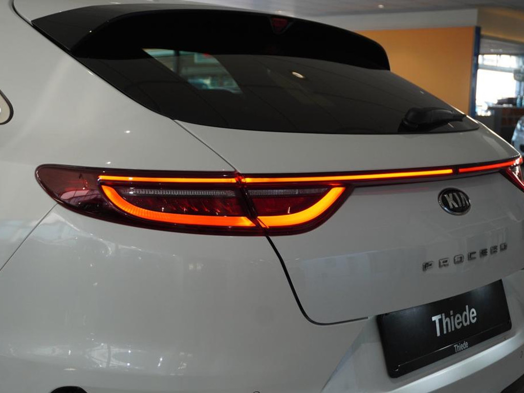 Kia ProCeed