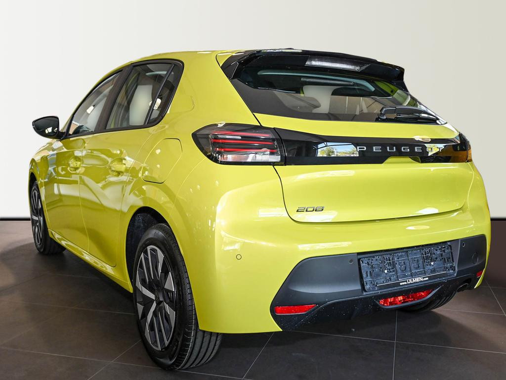 Peugeot e-208