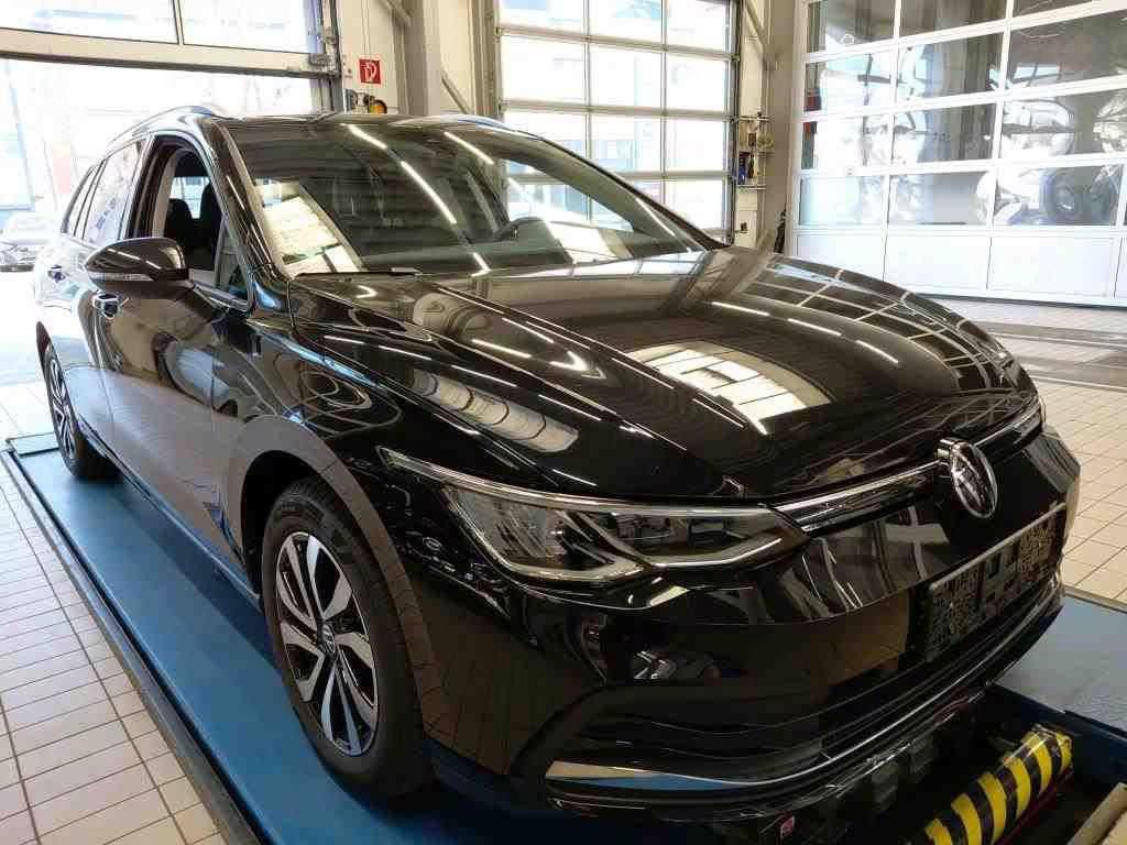 Volkswagen Golf 2023 Benzine