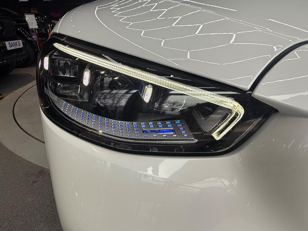 Mercedes-Benz S-Klasse