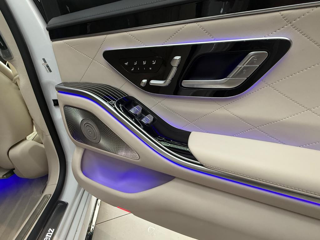 Mercedes-Benz S-Klasse