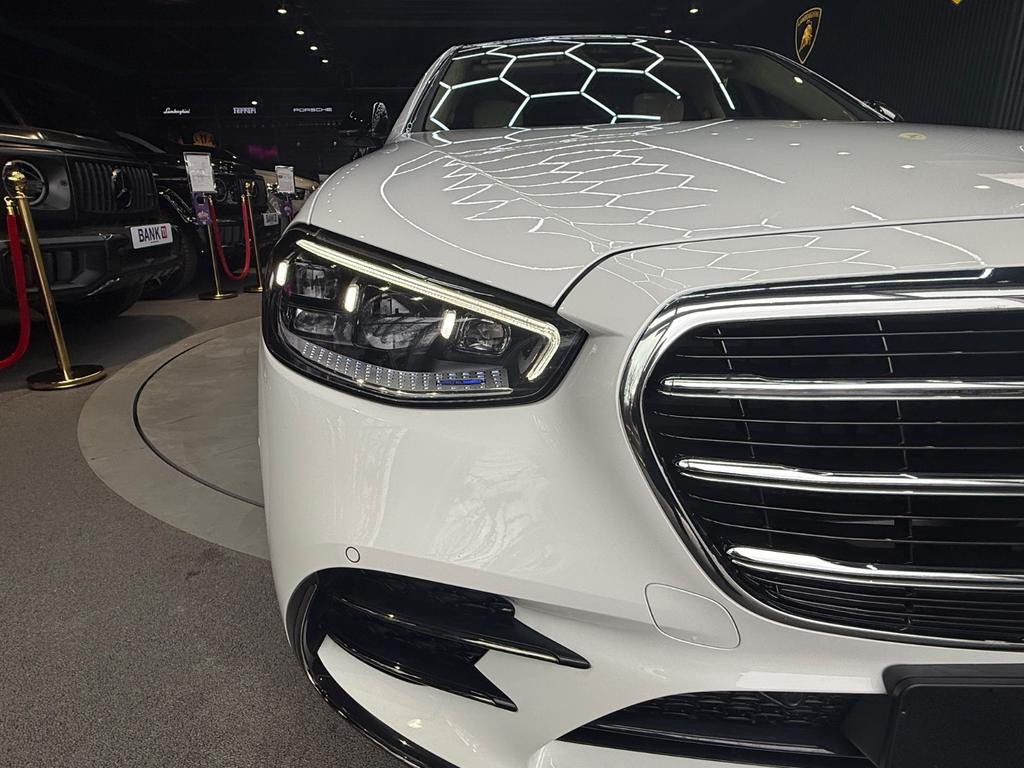 Mercedes-Benz S-Klasse