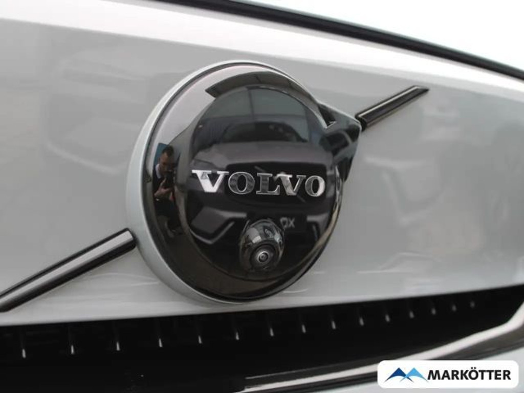 Volvo EX40