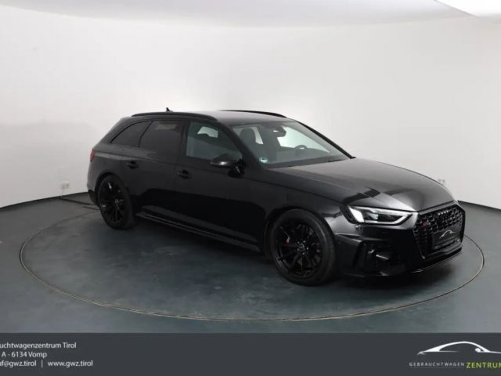 Audi RS4