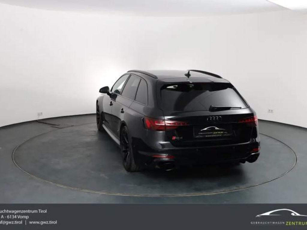 Audi RS4