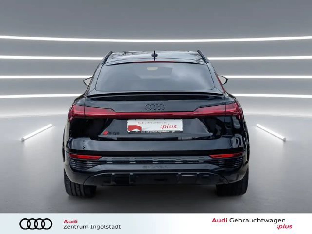 Audi SQ8 e-tron