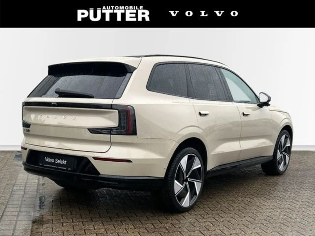 Volvo EX90
