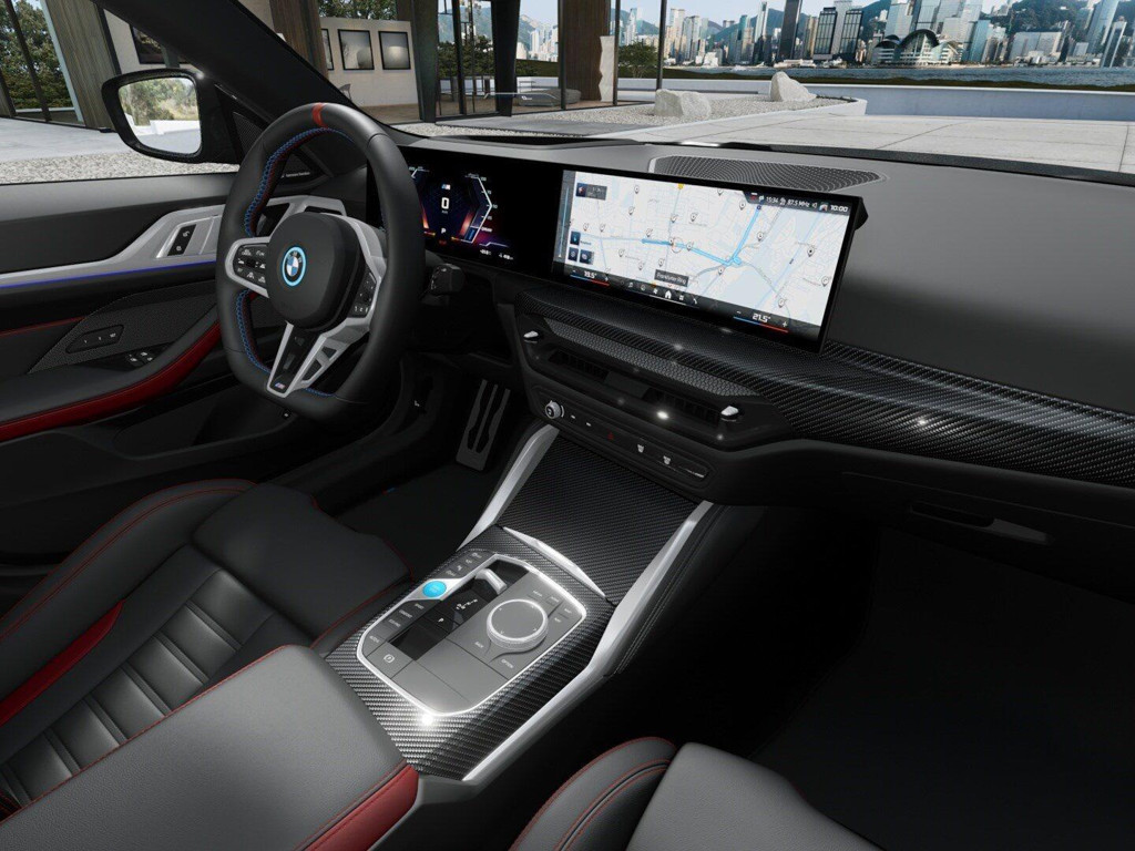 BMW i4