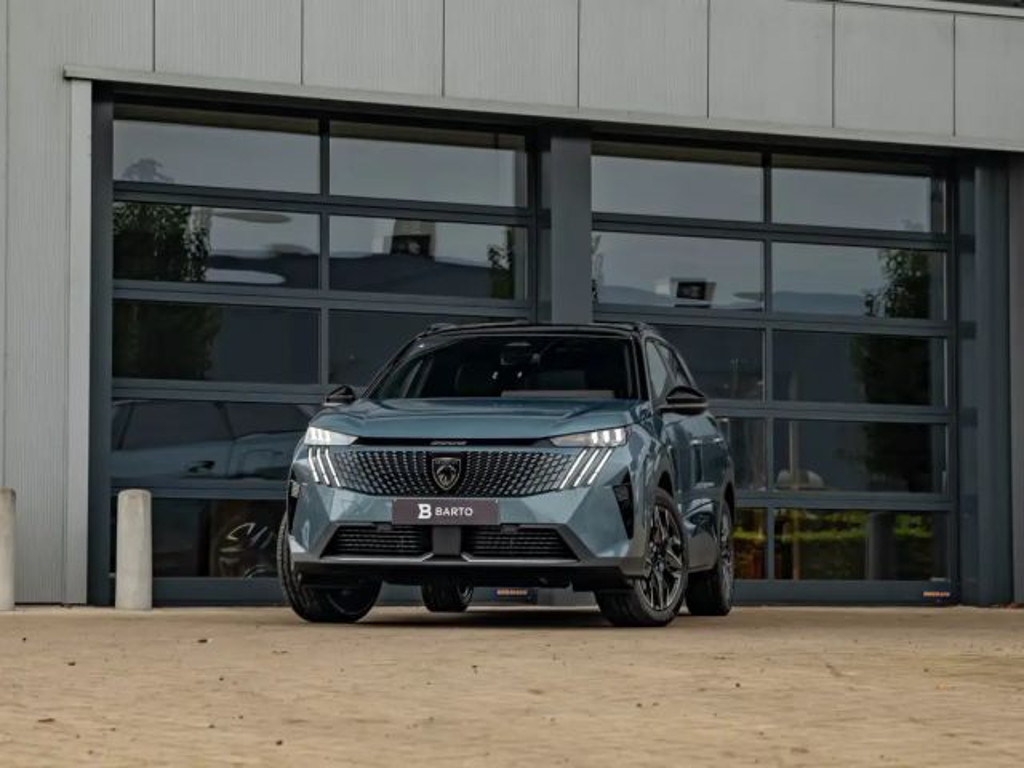Peugeot 5008 2025 Benzine