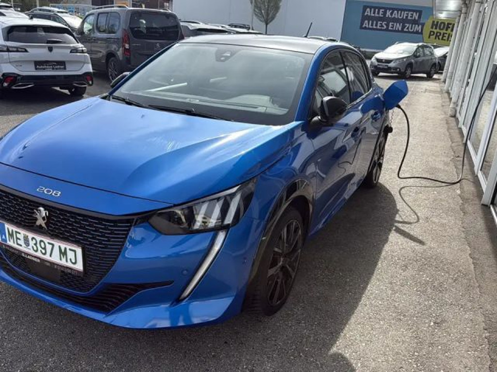 Peugeot e-208