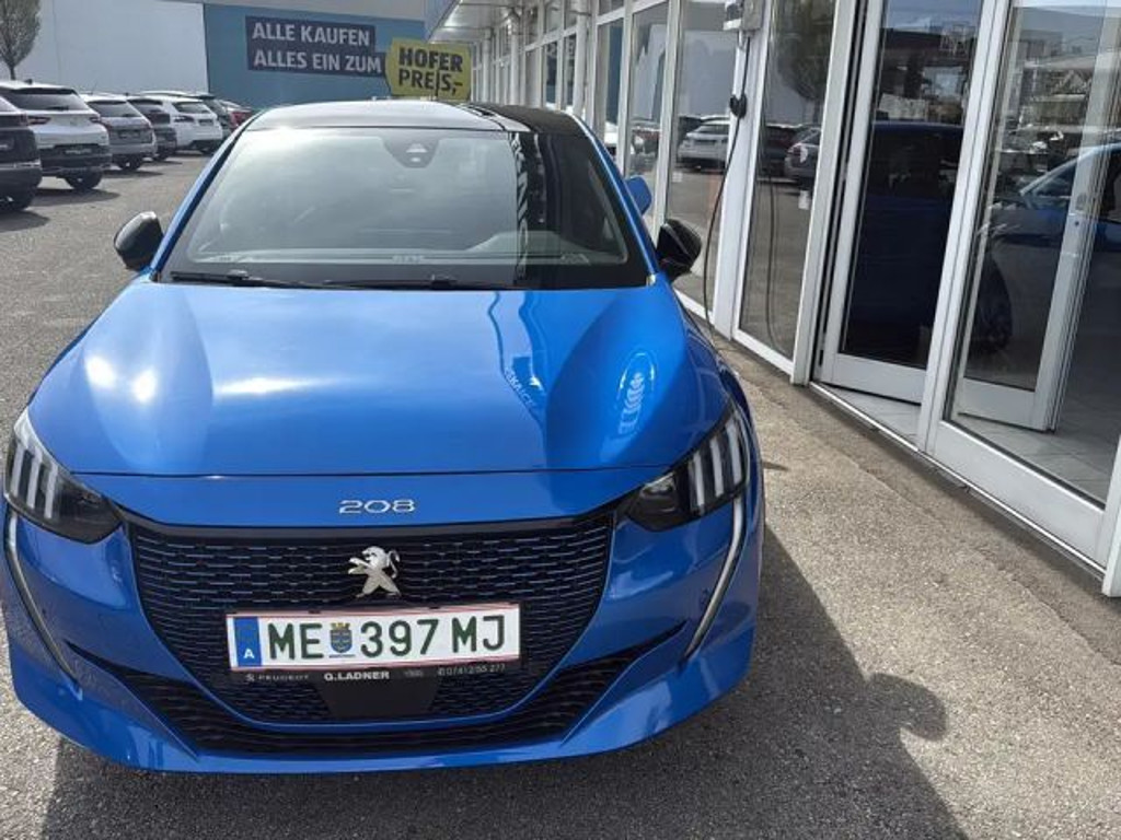 Peugeot e-208